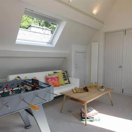 Brunt House *